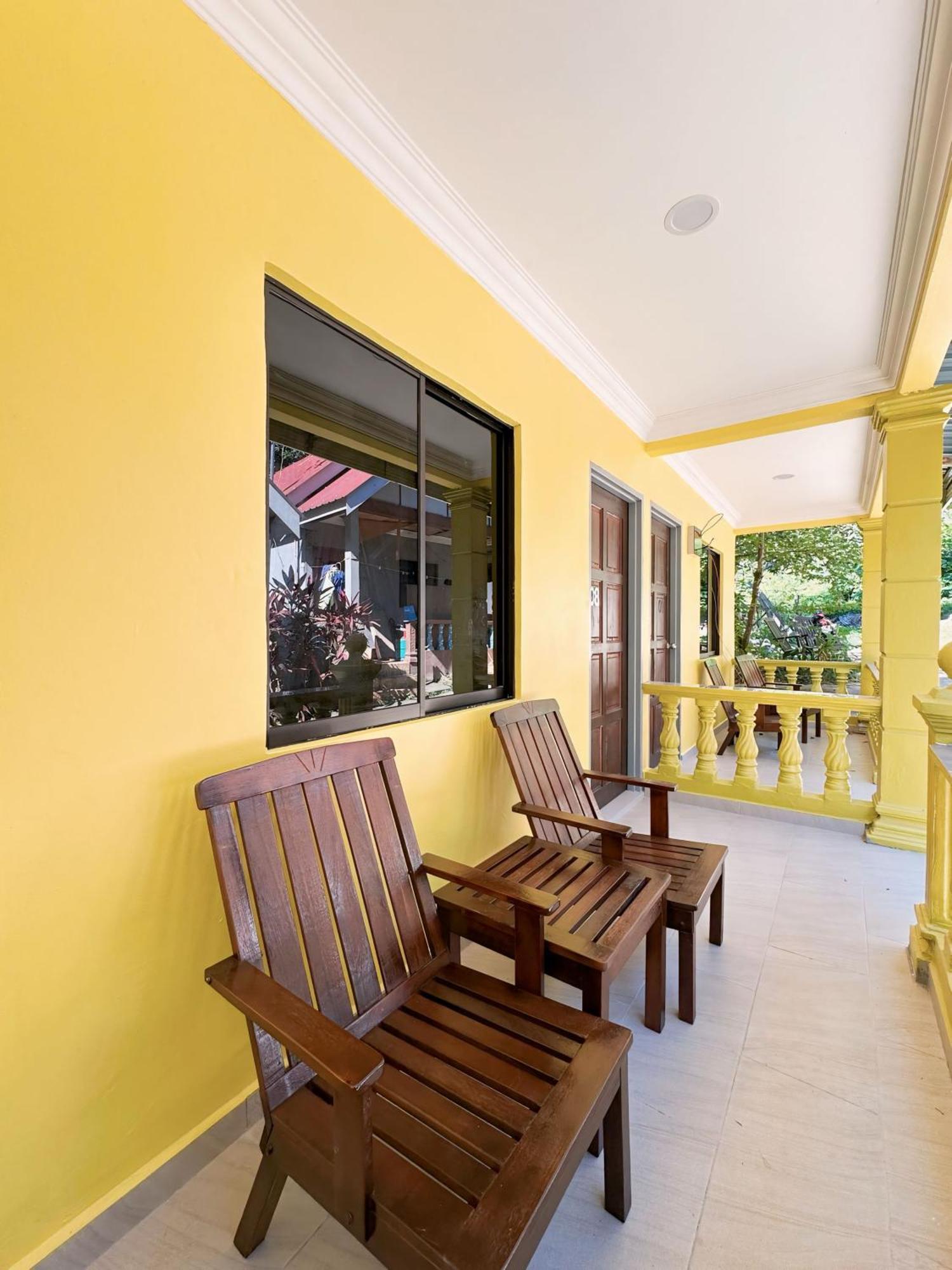 Fiqthya Chalet & Cafe Kampong Ayer Batang Екстериор снимка