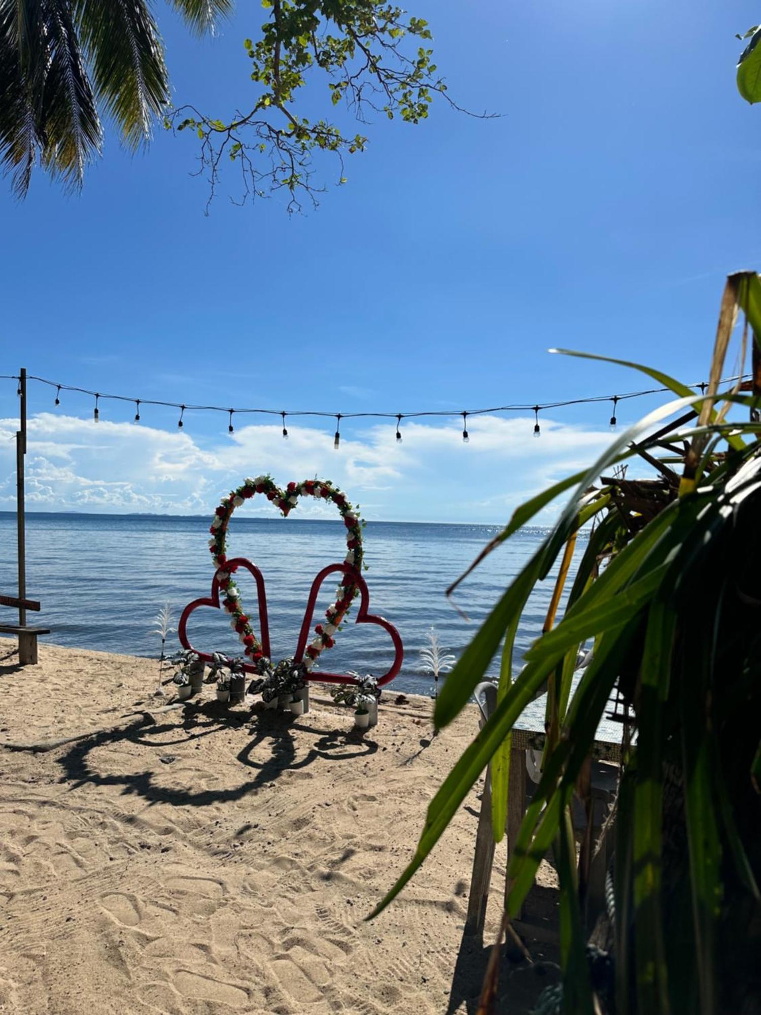Fiqthya Chalet & Cafe Kampong Ayer Batang Екстериор снимка